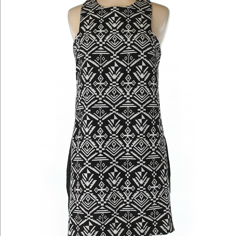 Poppy Lux size 4 sleeveless dress
